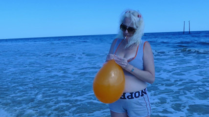 Marvellee Studios: Carolina beach blow to pop