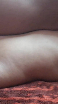 Adik ipar yang cantik memberikan blowjob terbaik dan menunggang batang