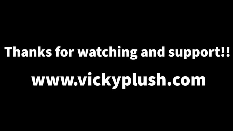 Vicky Plush: Quần áo bí mật của mẹ kế thử joi