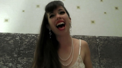 Mistress Mona: Madrastra te da cosquillas especiales a la mañana y ordeño