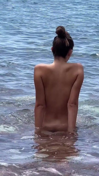 Super Risky Blowjob on Beach with 18yo Amateur Teen - Yoya Grey