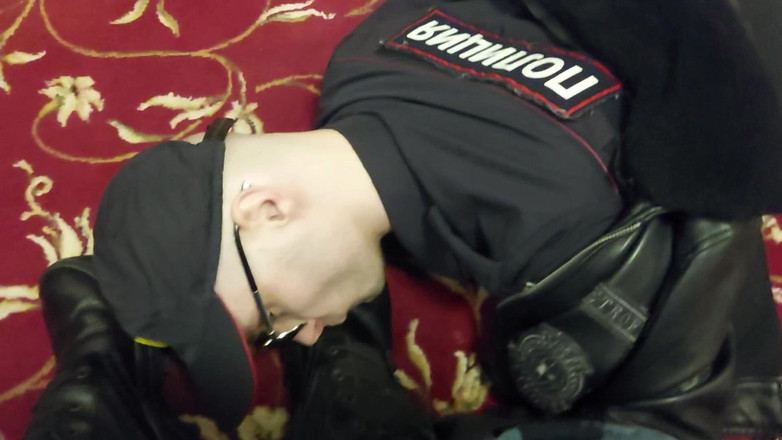 KinkySirius: İki polis memuru, tutuklama, tahakküm ve çalkantıdan oluşan bir rol yapma...