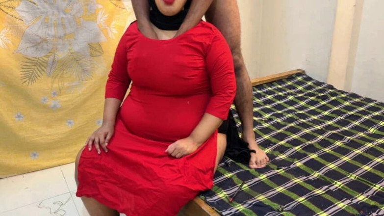 Aria Mia: हॉट पत्नी के साथ क्या स्कैंडल हुआ?