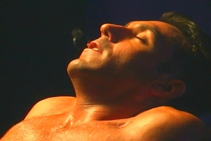 THAGSON RETRO: 大奶子金发女郎被吃掉并被狠操