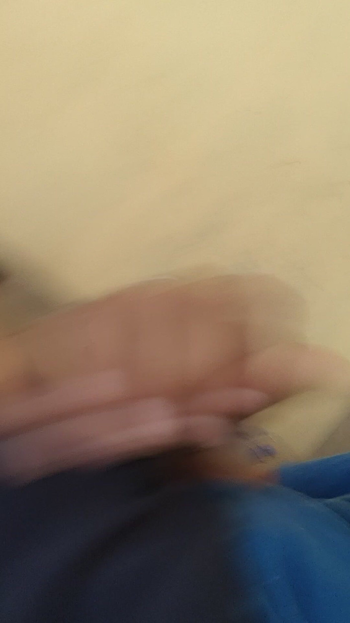 AlexAlejandro13: Kto chce mojego mleka?