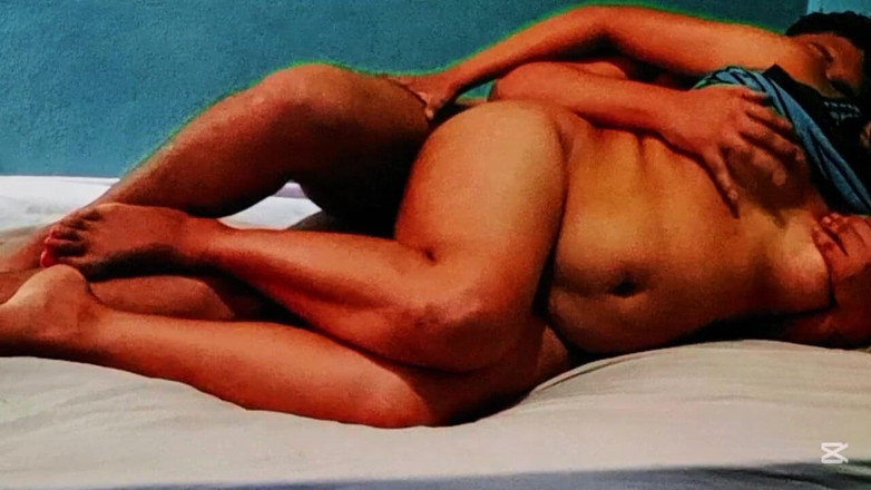 BigassMILF40: Take Advantage, Put It in Me, My Husband Is Coming...