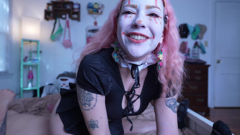 lilredvelvettt: Klaun Dívka GF Tě zahýbá