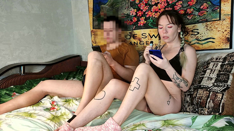 Blowjobs Alice: Asian stepsister watches porn with her stepbrother