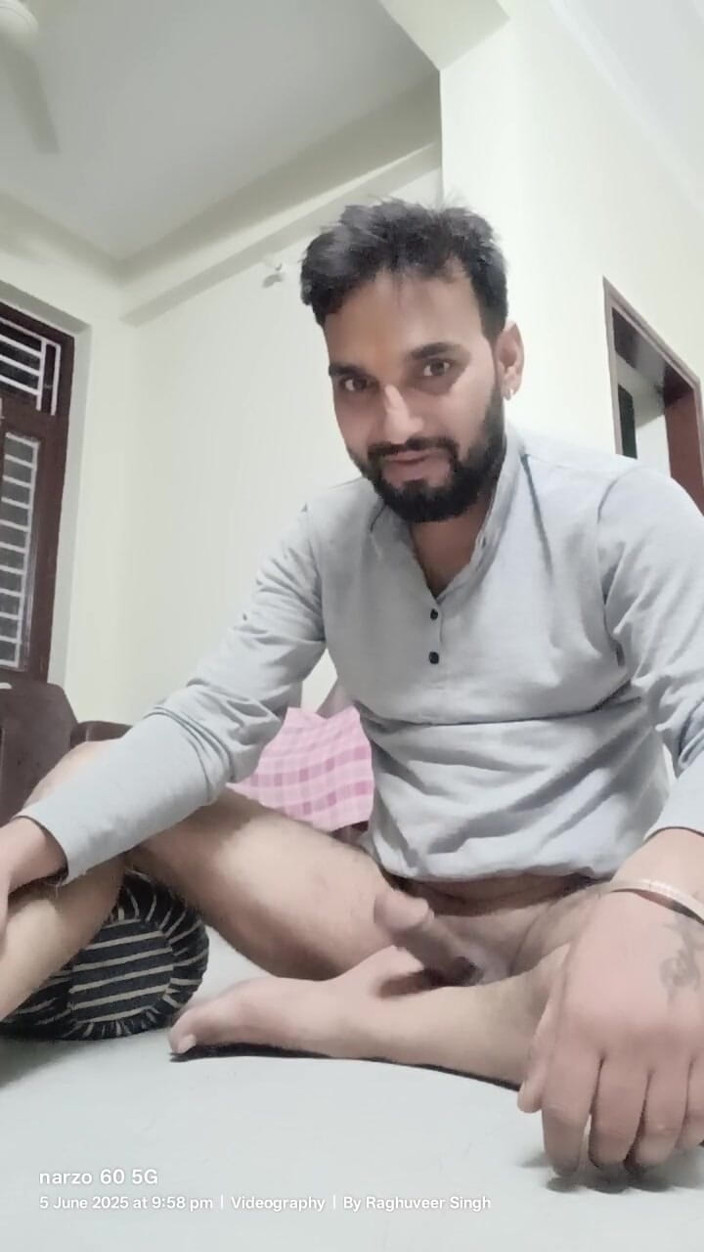 Rajasthani-old-lover: Индийский мужчина мастурбирует в ванной