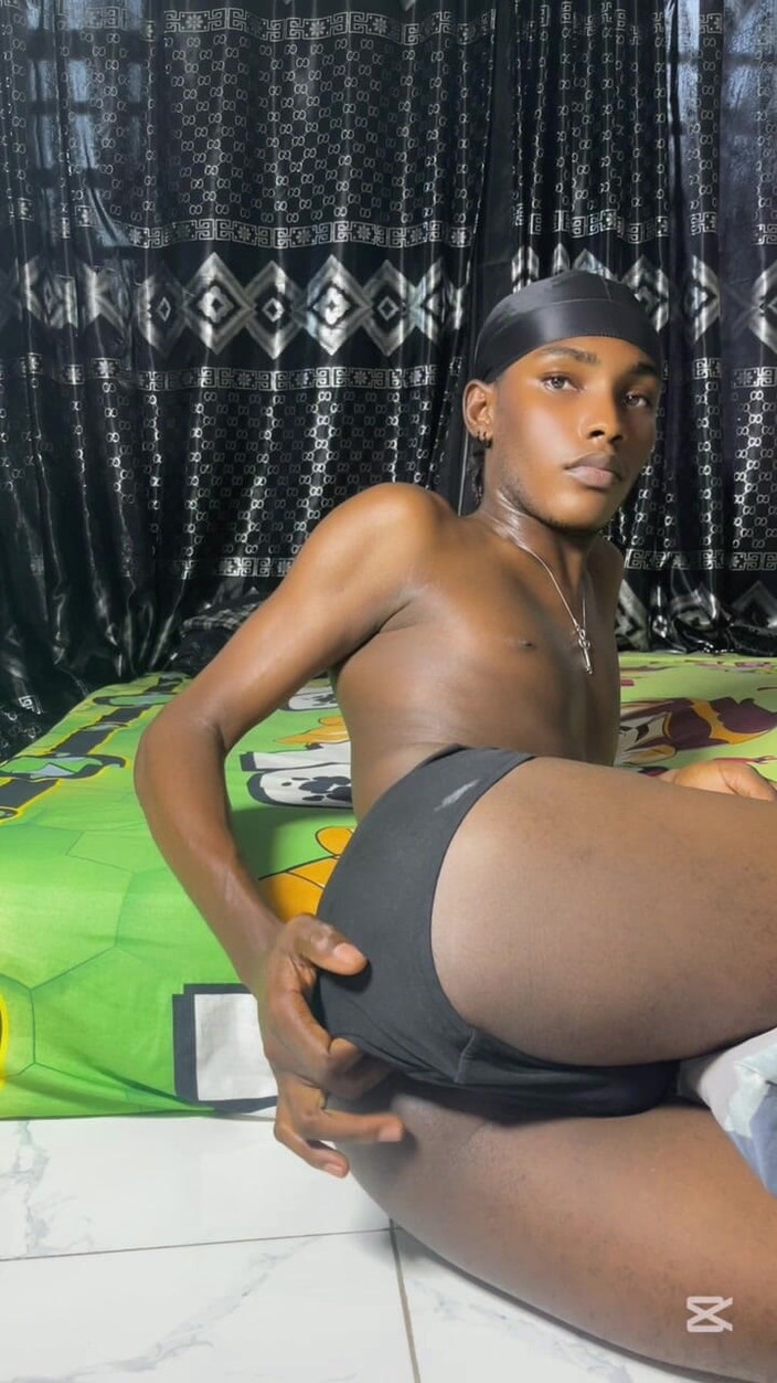 Aded-Toxic: Amadora Gêmea Safada