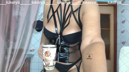 Lukerya: Lukerya sexy como oficial de policía, primera parte