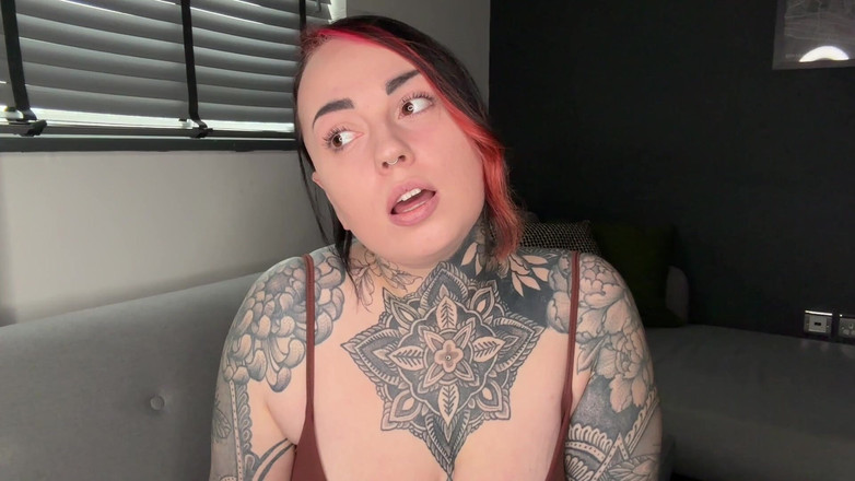 Miss Valentina: Ice Cube肛门挑战