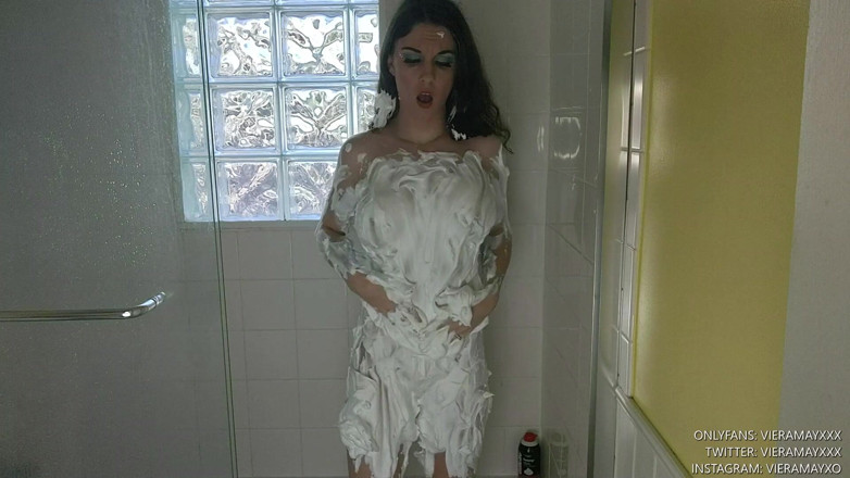 VieraMayXXX: Sploshing dengan Slime dan Pies