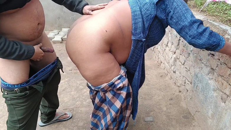 Yourgeeta8899: Sexy indische freundin mit ihrem freund, sie duscht zuerst, dann...