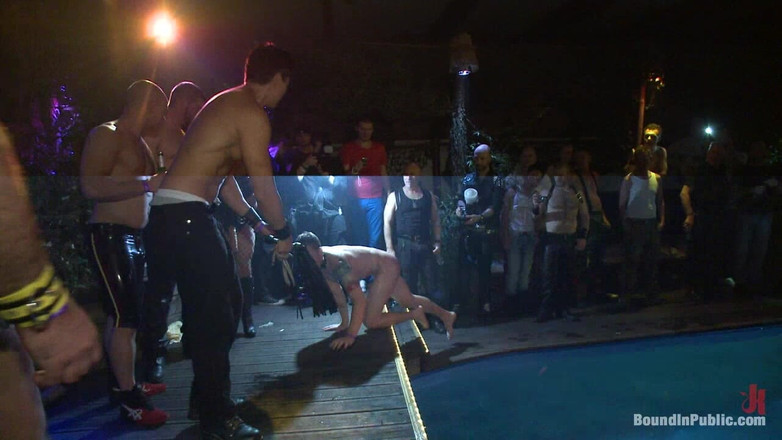 Bound in public: Hustlaball Berlin 2012 - Ich Bin Eine Deutsche Schlampe