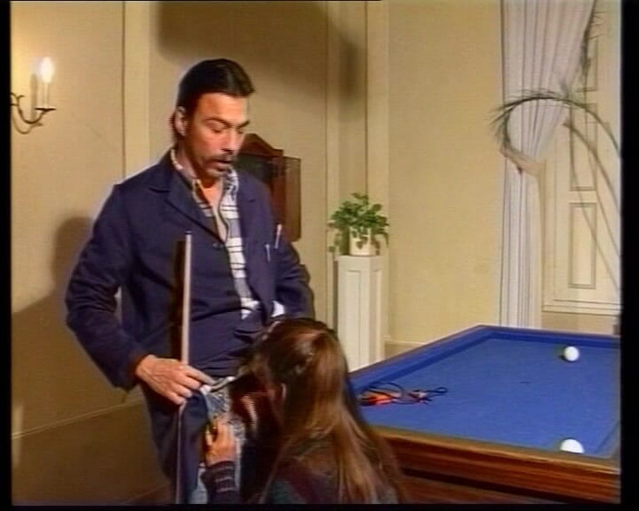 Deutsche Frauen: O gagică uimitoare din Germania a fost futută pe masa...