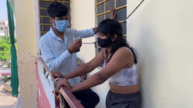 Indian Teen Girl's: Hermanastro de sexo al aire libre y hermanastra fuera de...