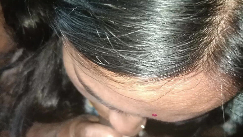 Dipak_kalal: Blowjob dan pancutan mani dalam mulut dengan Zawadi Komal