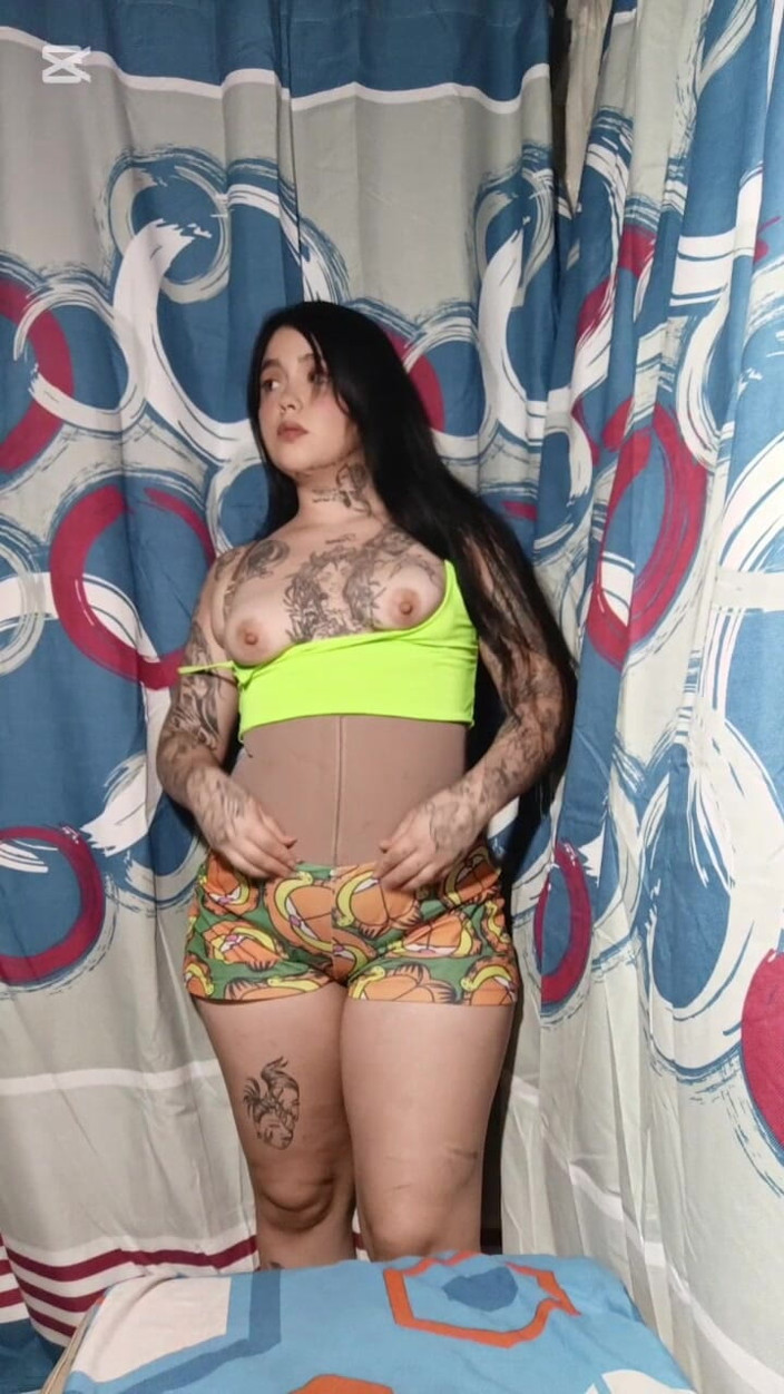 Dalyla: Latina Sexy Hailey Rose