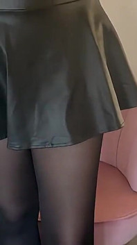 POV - Tôi thích khi cô ấy mút tôi sâu và cho tôi một cú handjob tốt