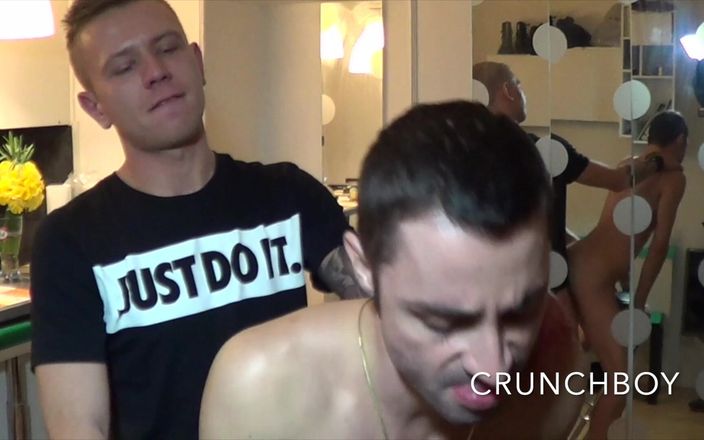 Ass slut fucked bareback: 2215 Slampa knullad rå av xxl kuk av Oscar Wood