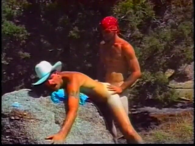 Gays Case: Muscular cowboy gets on his knees to give wet deepthroat...