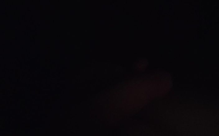 Weemando: Karanlıkta sessiz mastürbasyon