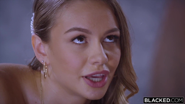 Blacked: Blacked - esta pasante no pudo soportar toda la bbc a...