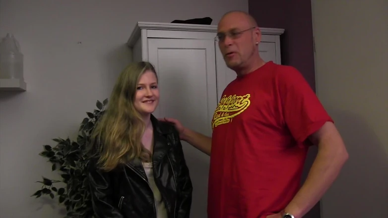 Casting66: Provando la Sua figa per la prima volta!!