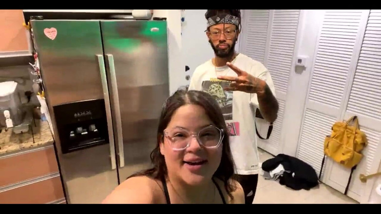 Dani Valentina: Dani valentina ke saath laiv strim