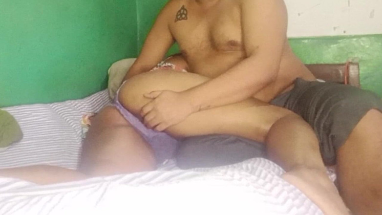 BigassMILF40: Läcker avsugning från en storrövad brunett