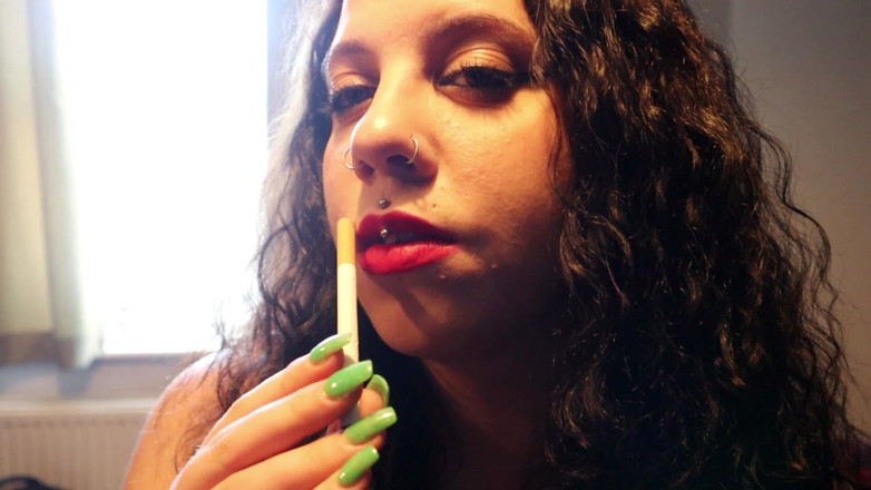 Goddess Kinx: Buze rosii si Plutk Sfaturi de la fereastră