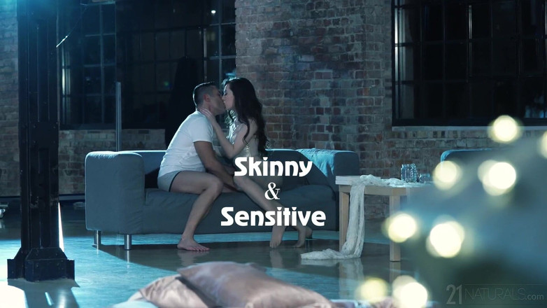 21 Naturals: 21 Naturals - Ariel Grace Explores Her Unbearable Horniess