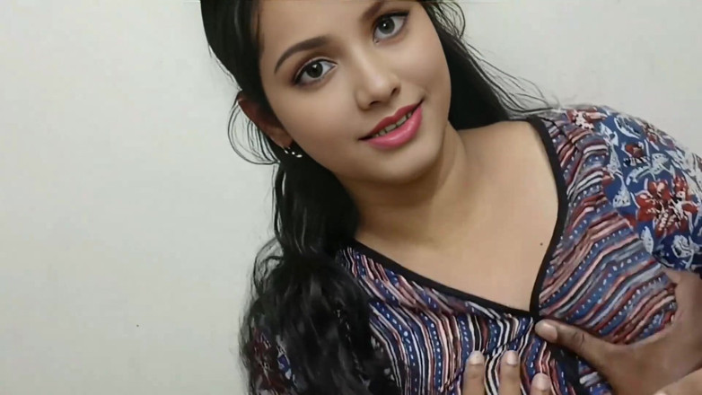 Desisexqueen: Sexo romântico com empregada indiana