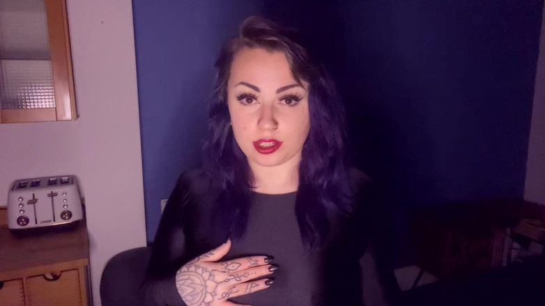 Miss Valentina: 払え、さもなければ妻にバレる