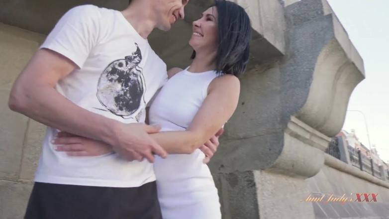 Aunt Judy's XXX: TetaJudysXXX - Sexy 41letá amatérská MILFKa Eva je ošukána a pokryta spermatem