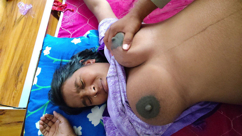 Premi pooja: Devar Apni Pregnant Bhabhi Ka Boobs Suking Kar Raha He -...