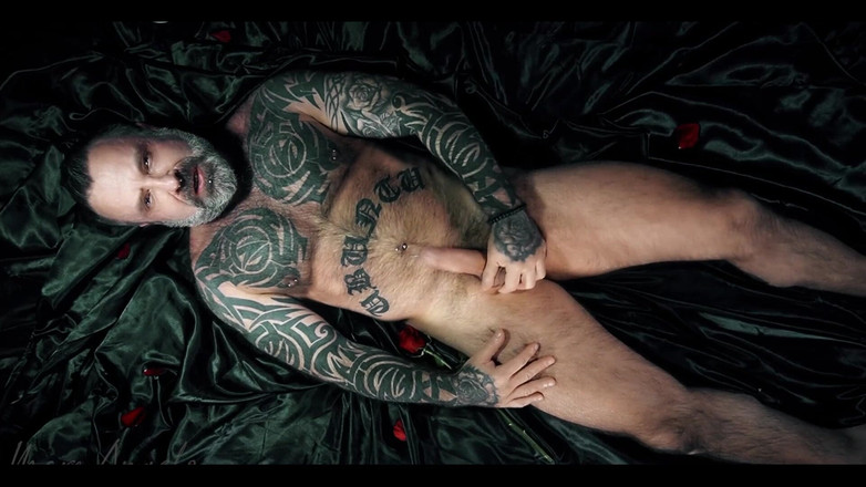 Marc Angelo: Cupido estúpido! Me deu um longo orgasmo