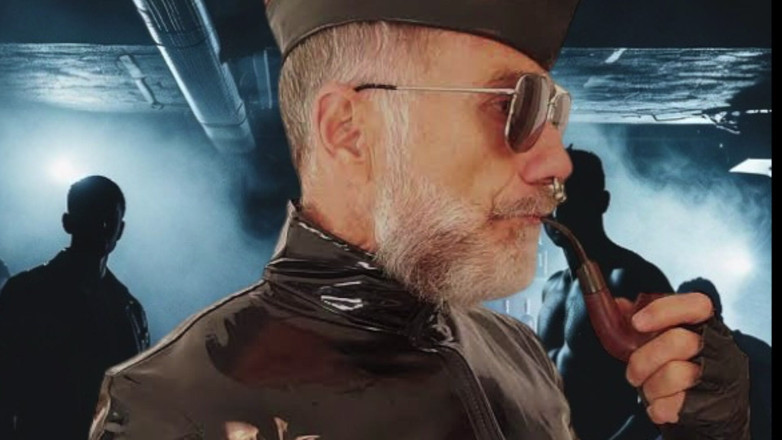 MusclesCigarsFFPig: Fetish Stepdad Experiencing Collar