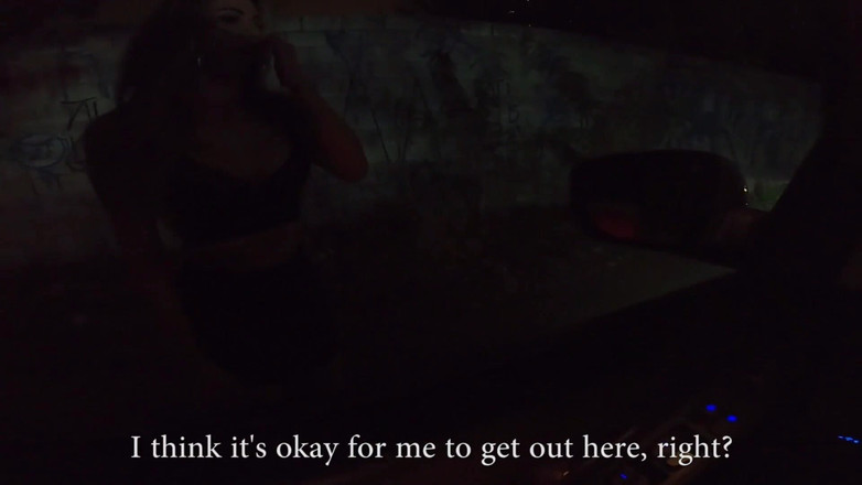 Agatha Lyra: 我在街上抓到一个跨性别女人，付钱吃掉她