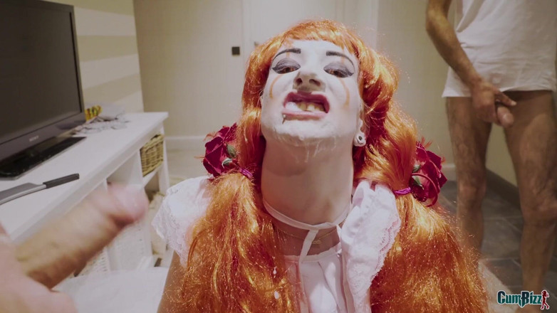 Cumbizz: Badut Belanda muncrat Halloween