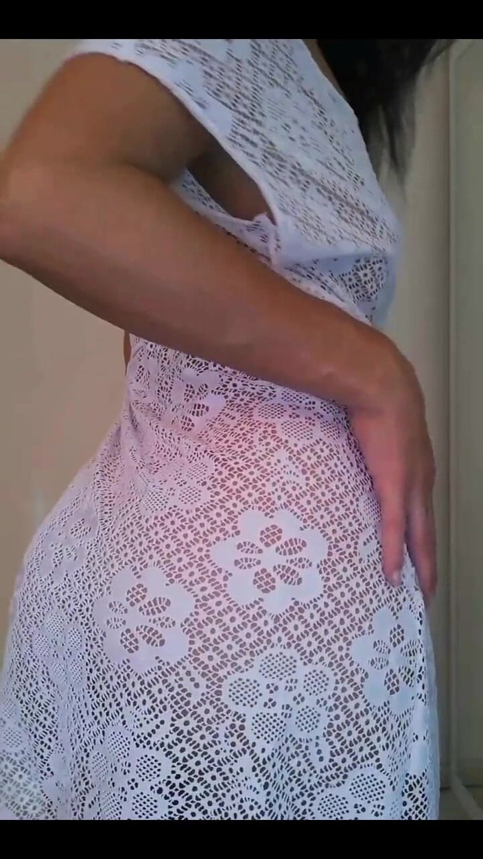 Aliahkey: Líbí se ti moje oblečení nebo tak?