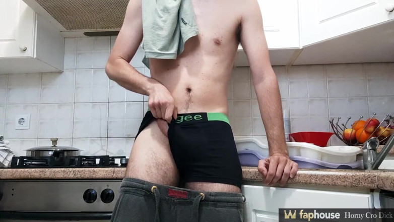 HornyCroDick: Şişman Hırvat yarağı