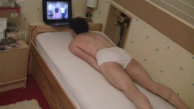 Mark Hannes: Suegra se desliza hacia la masturbación