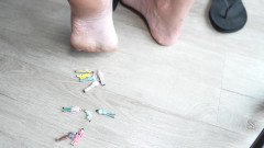 Hidi Heaventoosh: Bước vào những người nhỏ bé