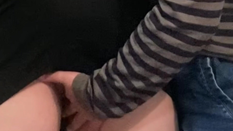 PriyaNaavya: La ragazza arrapata perversione si fa un ditalino sotto il...