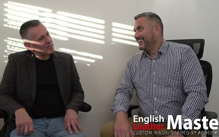 EnglishLeathermaster: Usta ve oğlan küçük yarağı aşağılıyor