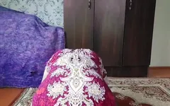 Sissy kitty si model bokep rambut pirang dengan pantat bahenol lagi nungging
