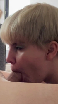 Facefuck Is the Perfect Remedy to Cure the Throat, I Recommend It