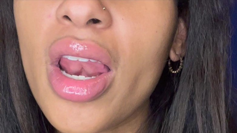 Mya Mula Goddess: ビッチーリップス・マウス・フェティッシュ